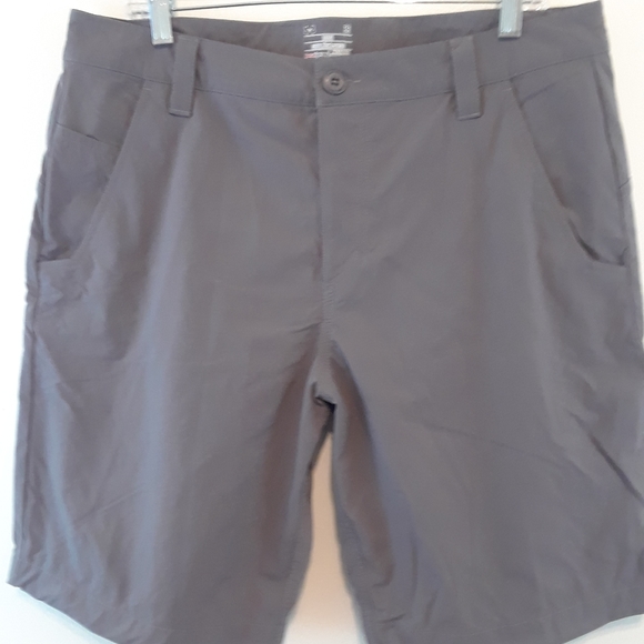 Under Armour men's golf casual shorts - Picture 2 of 4